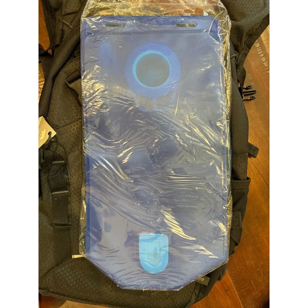 Basecamp Hydration Pack 2 Liter 30 Miler BC7103 Ripstop Black Republic Services